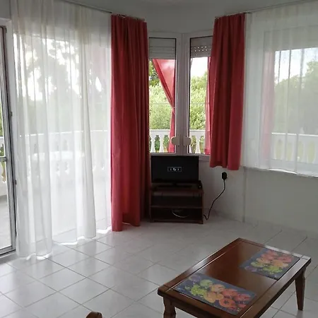 Europa Stefanos Apartman *